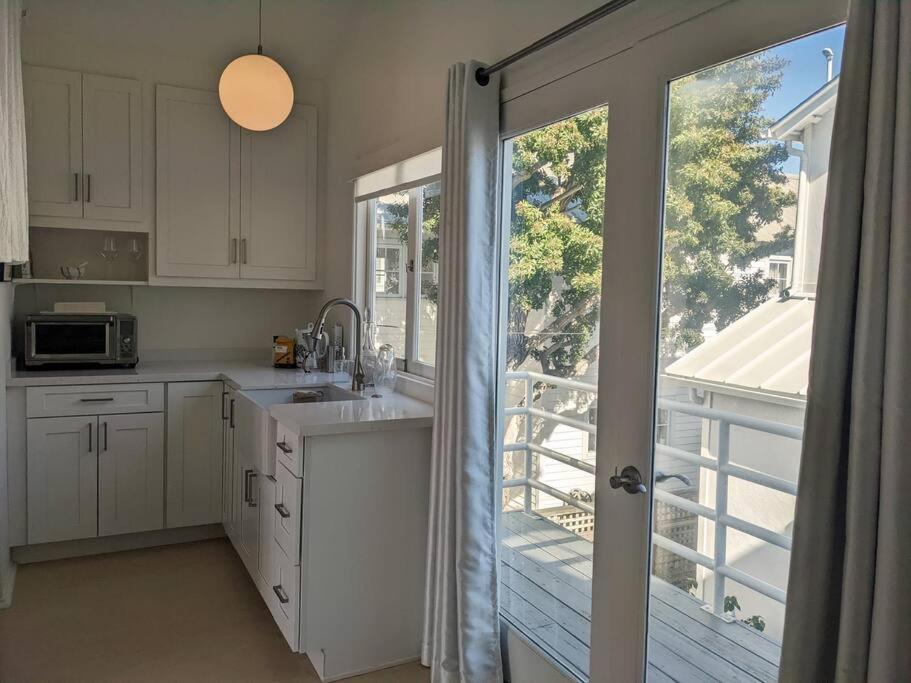 Venice Canals & Beach Guest House Los Angeles Exterior photo